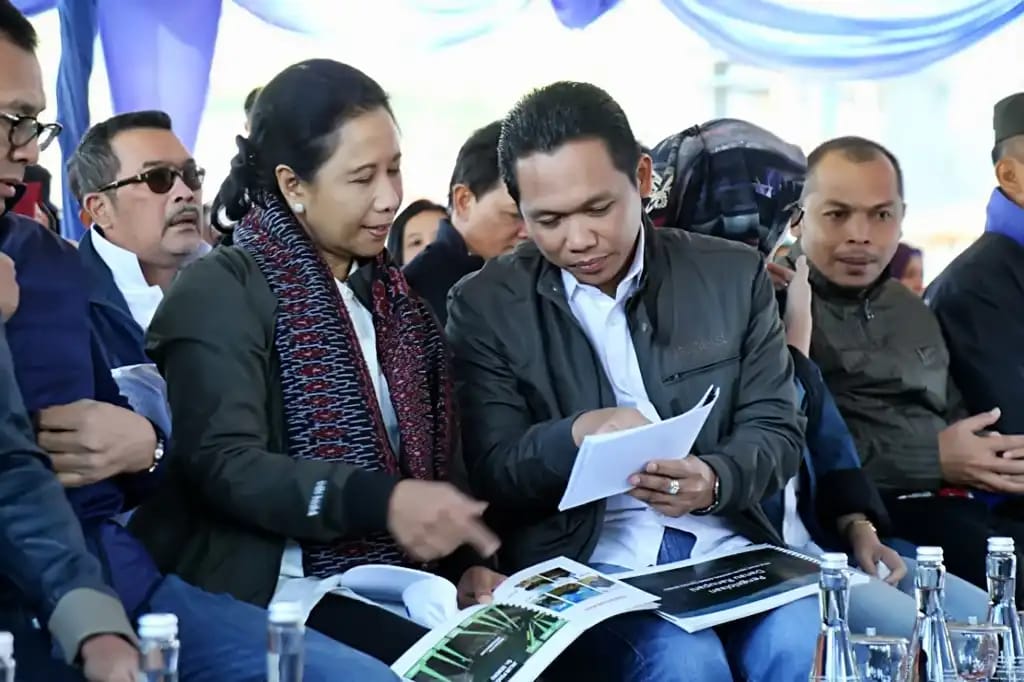 Menteri Rini