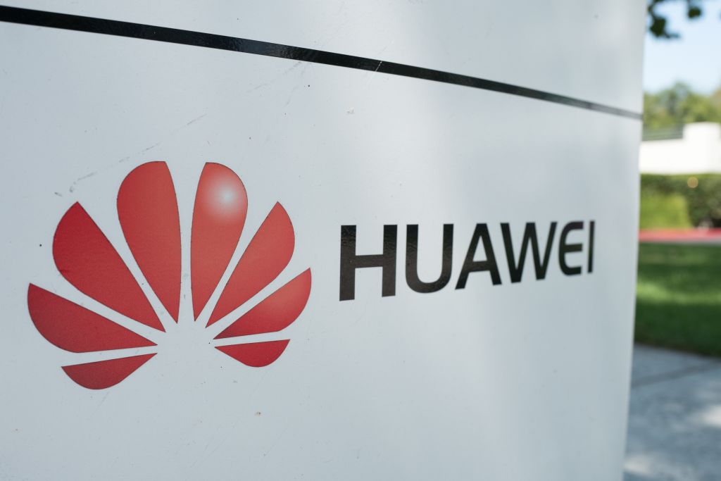 Microsoft Kantongi Izin Ekspor 'Perangkat Lunak Mass-Market' ke Huawei Microsoft Kantongi Izin Ekspor 'Perangkat Lunak Mass-Market' ke Huawei