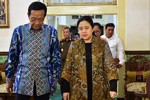 Puan dan Sultan HB X