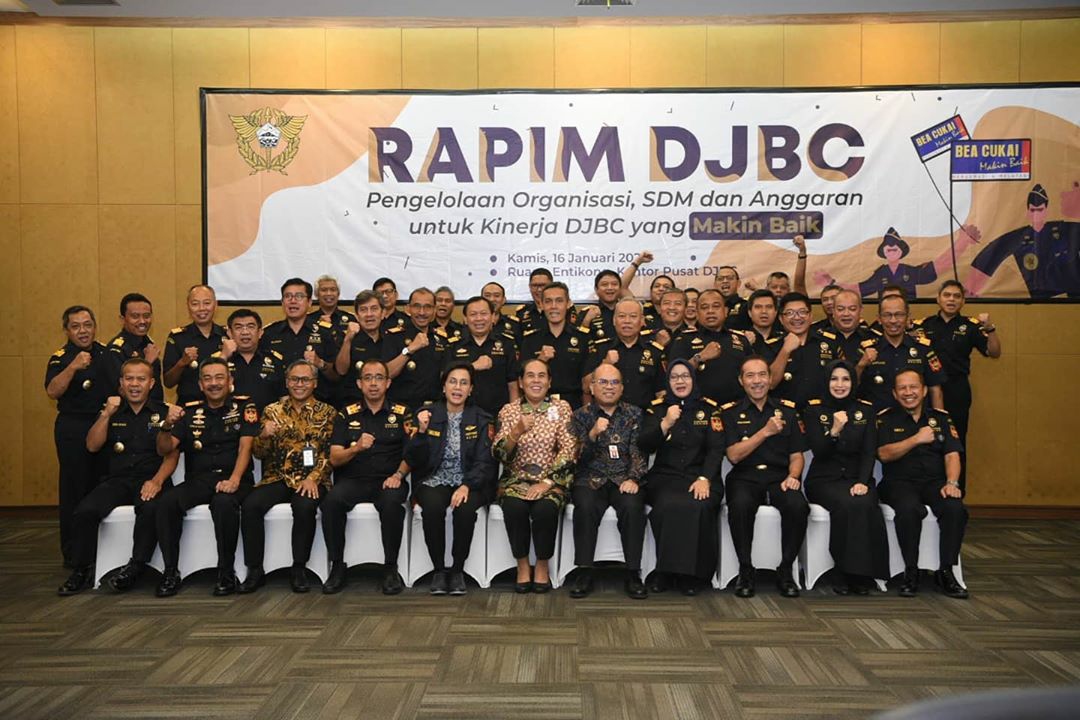 Sri Mulyani bersama DJBC