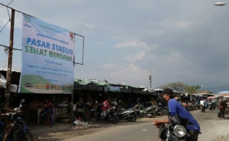 Berita Baru, Pasar Stasium Majalengka