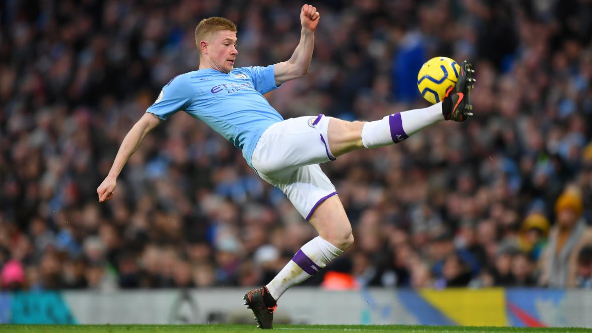 Peter Crouch Ajak Fans Liverpool Patungan untuk Boyong De Bruyne