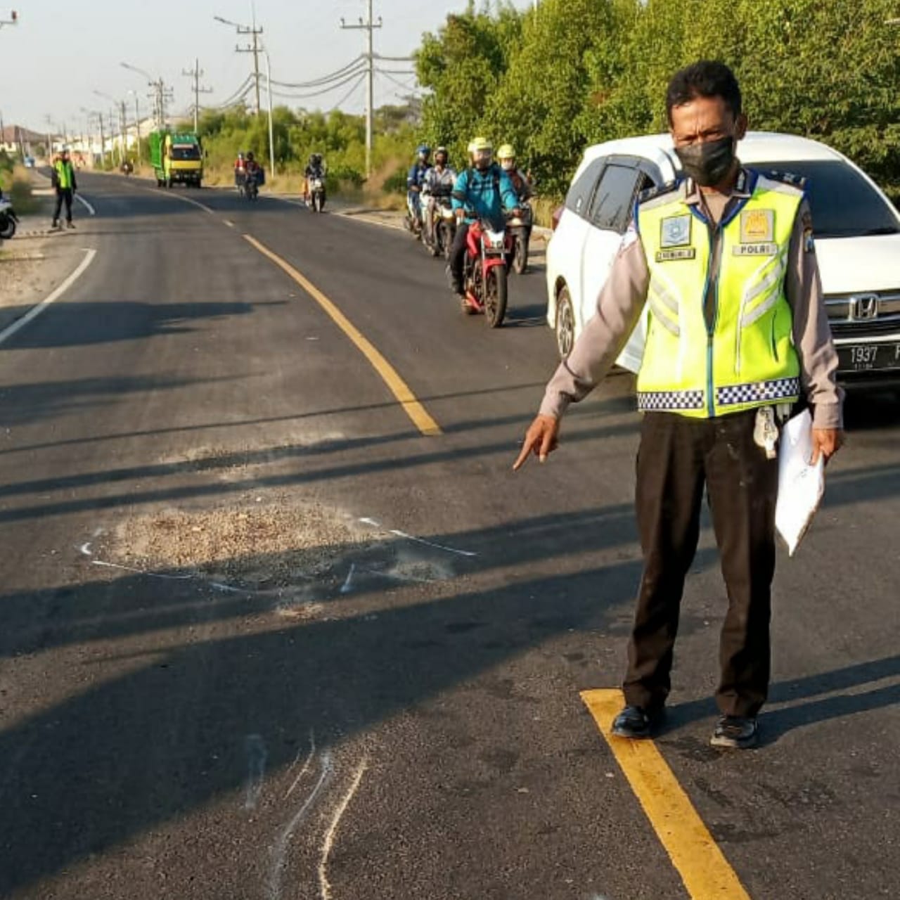 Adu Banteng Honda Supra vs Truk di Gresik, Pemotor Meninggal Dunia Ditempat