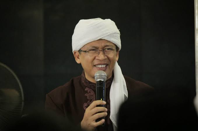 Spanduk Resmi HUT RI Mirip Salib, Aa Gym: Maklum Ada yang Protes