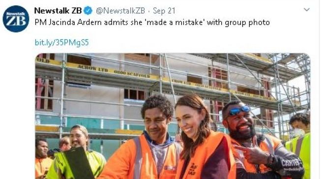 Terlihat Selfie Tanpa Masker, PM Selandia Baru Minta Maaf