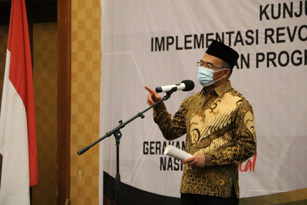 Menko PMK: Semangat UU Cipta Kerja, Investasi Dalam Negeri