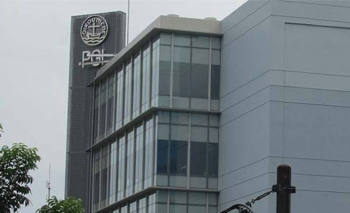 PGI Minta Jokowi Tangguhkan Pemberlakuan UU Cipta Kerja