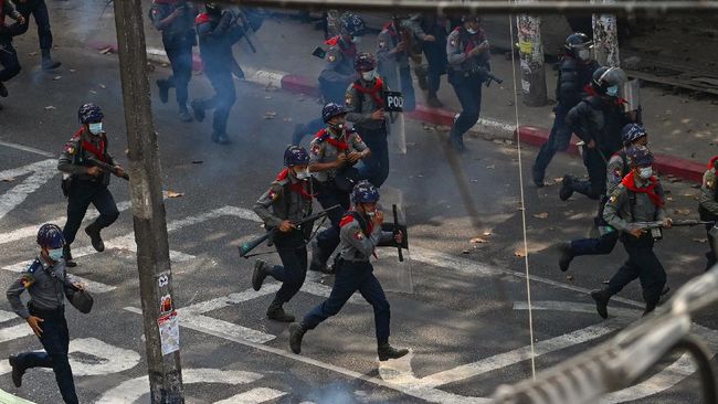 Pasukan Kemanan Myanmar Menembaki Pedemo, 13 Orang Tewas