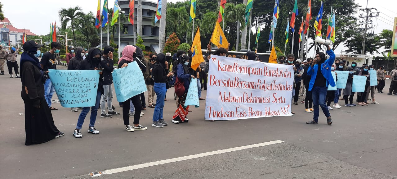 Aksi Hari Perempuan Internasional, KOPRI PMII Gresik Tolak RUU Ketahanan Keluarga