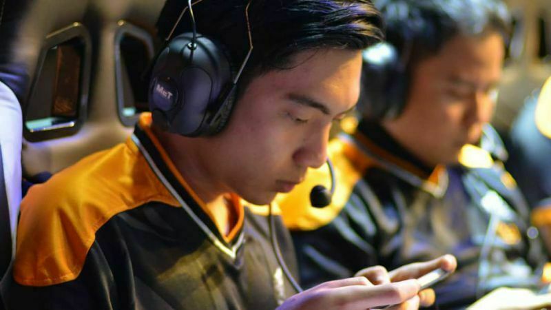 Jelang Play Off, Ada Apa Dengan Genflix Aerowolf?