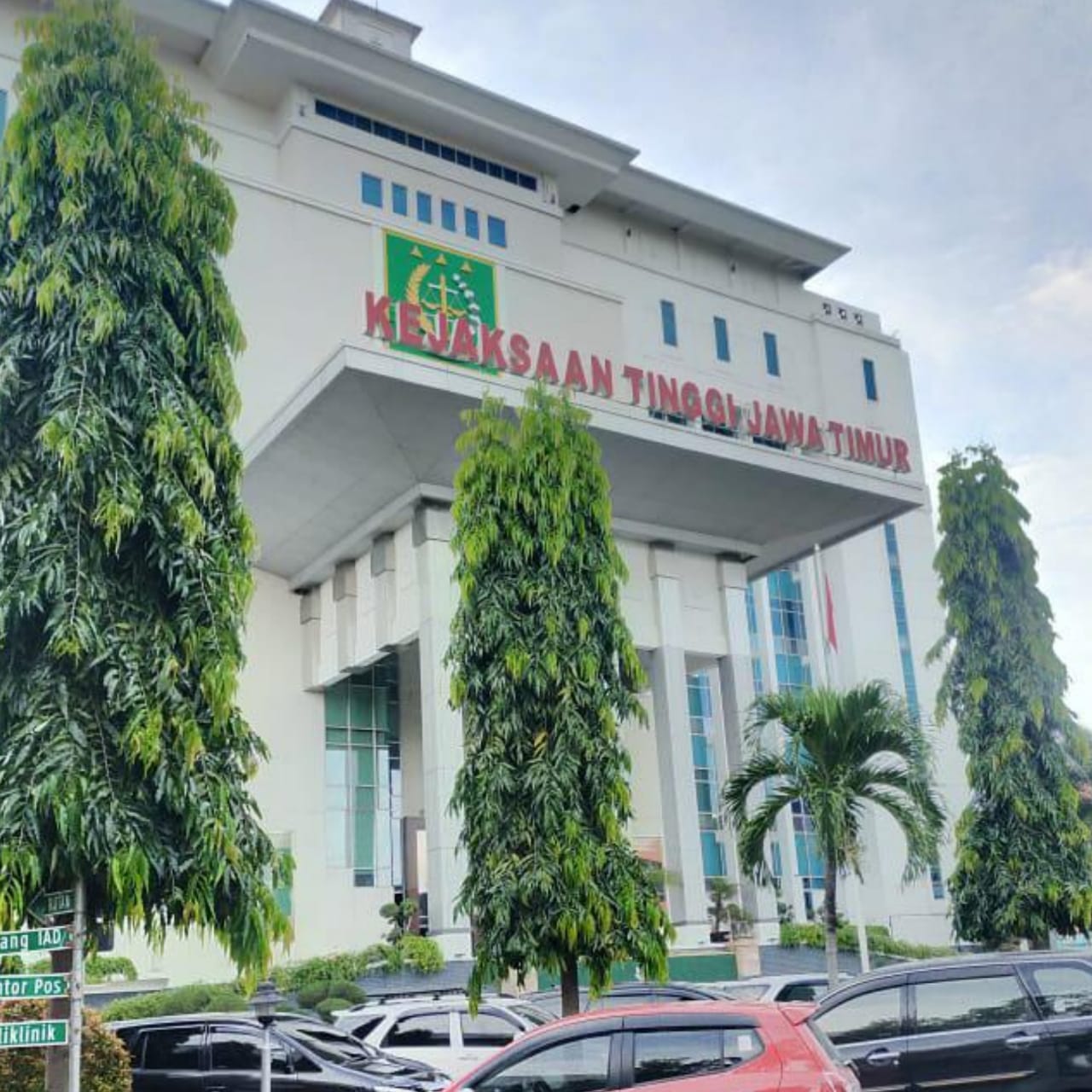 Dipanggil KPK, Politisi PKB Gresik Bungkam Tak Terlihat di Kantor Kejati BPKP dan BPK RI