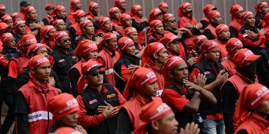 May Day: Buruh Tuntut MK Batalkan UU Cipta Kerja