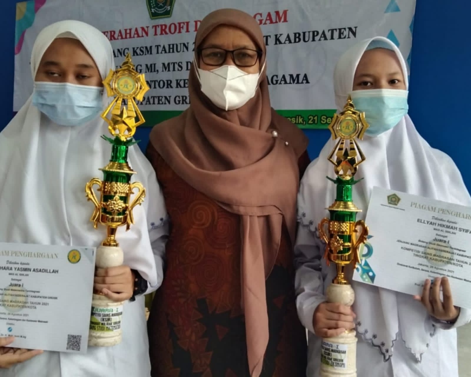 Dua Siswi Melaju ke KSM Tingkat Provinsi, MA Al Ishlah Bungah Gresik Optimis Raih Hasil Terbaik Dua Siswi Melaju ke KSM Tingkat Provinsi, MA Al Ishlah Bungah Gresik Optimis Raih Hasil Terbaik