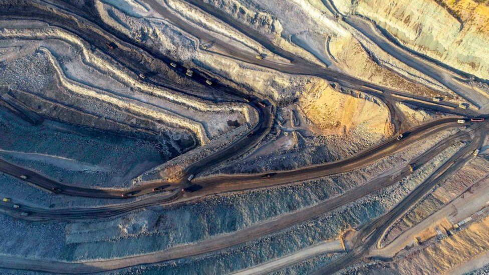 Krisis Iklim: Produksi Bahan Bakar Fosil Malah Semakin Meningkat Krisis Iklim: Produksi Bahan Bakar Fosil Malah Semakin Meningkat