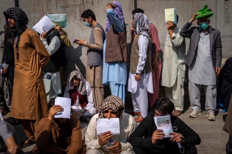 Iran dan Pakistan bersama-sama menampung sekitar 90 persen dari lima juta warga Afghanistan yang mengungsi di luar negara mereka. Foto: AP.