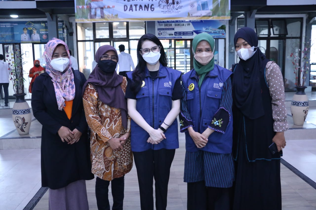 Ning Nurul Ajak Arumi Keliling Kampung Kreasi dan Pudak Galeri Gresik