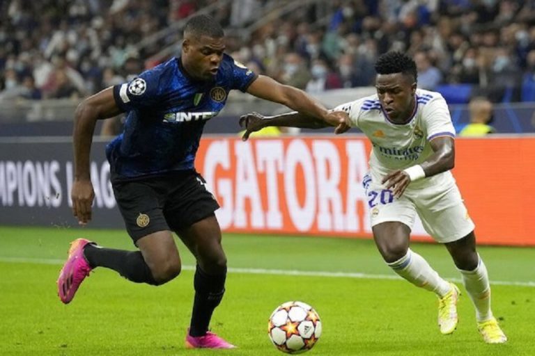 Real Madrid Rencana Bajak Bek Inter Milan