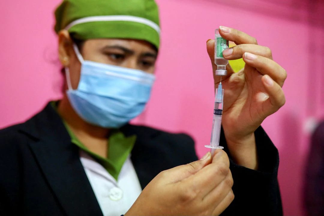 Bangladesh Mulai Suntikan Booster Guna Tangkal Omicron