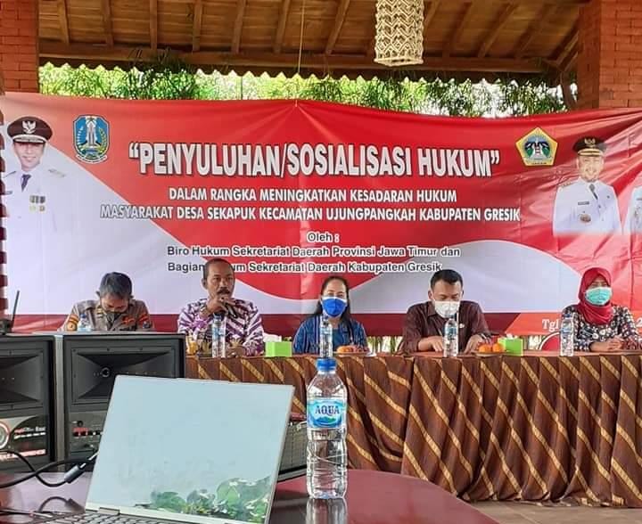 Tingkatkan Kesadaran Hukum, Warga di Desa Wisata Sekapuk Gresik Diberi Penyuluhan