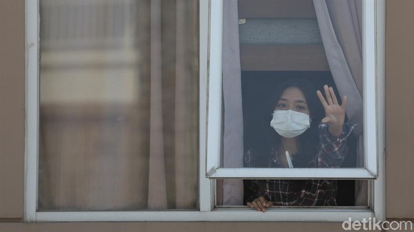 Kasus Covid-19 RI Bertambah 2.087 Kasus, 18 Meninggal Pasien COVID-19 isolasi mandiri