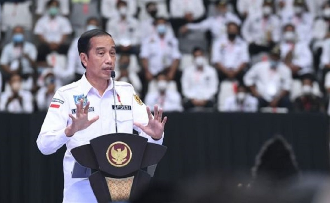 Presiden Joko Widodo saat menghadiri Silaturahmi Nasional Kepala Desa APDESI 2022 di Istora Senayan, Jakarta, Selasa (29/3/2022).(Foto: dok. Sekretariat Presiden)