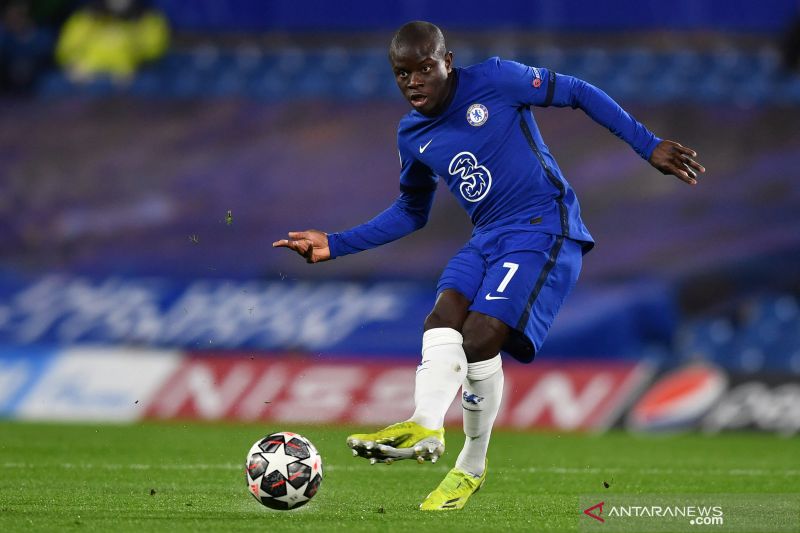 N'Golo Kante masih betah bersama Chelsea (istimewa)