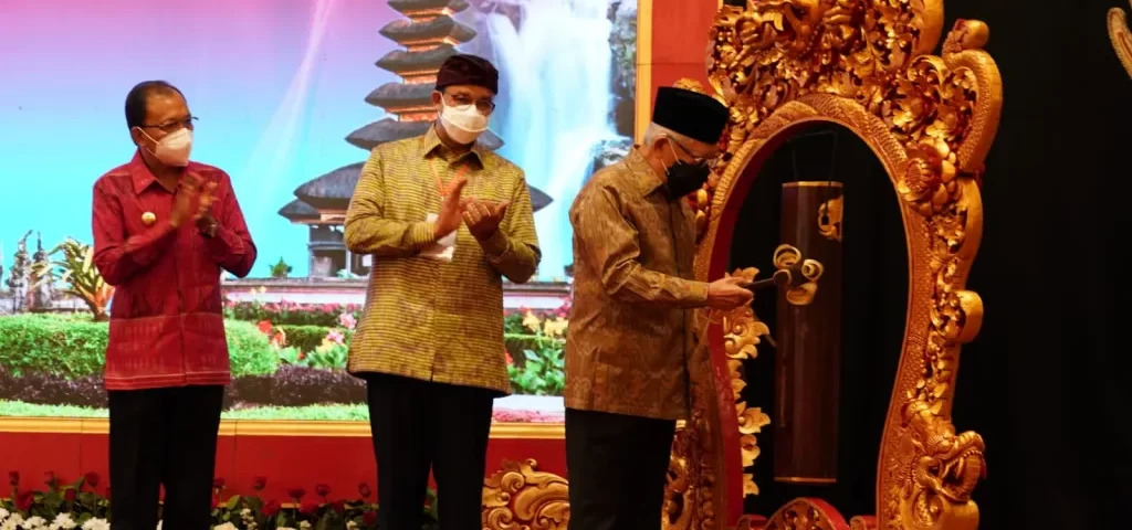 Wapres Minta Pemprov Fokus Kuatkan Daya Beli dan Penurunan Kemiskinan Wapres Minta Pemprov Fokus Kuatkan Daya Beli dan Penurunan Kemiskinan