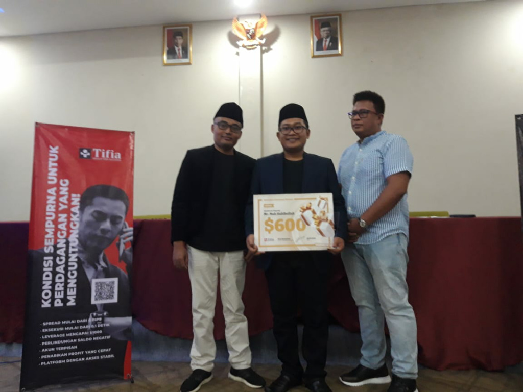 Habibullah, Anak Desa Juara 1 Trading Forex se Asia