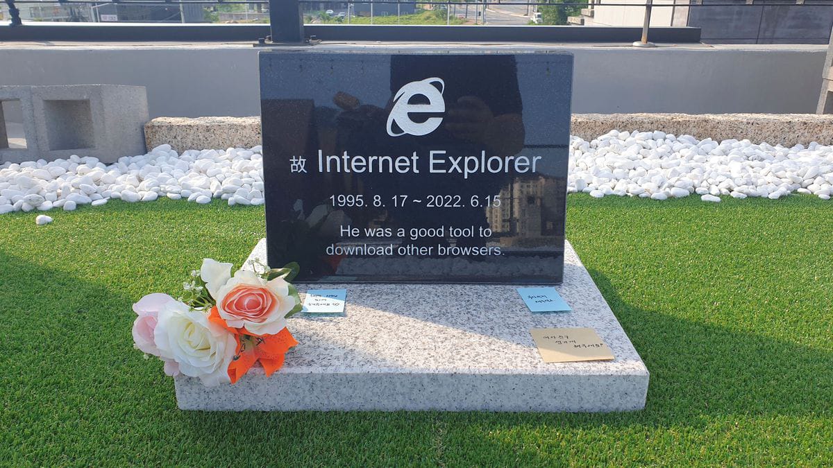 Batu Nisan Internet Explorer Viral di Korea Selatan