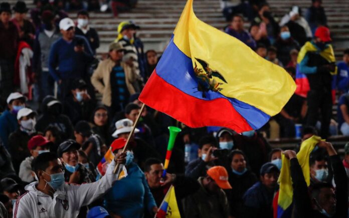 Pribumi Gelar Protes, Produksi Minyak Ekuador Berkurang Separuh