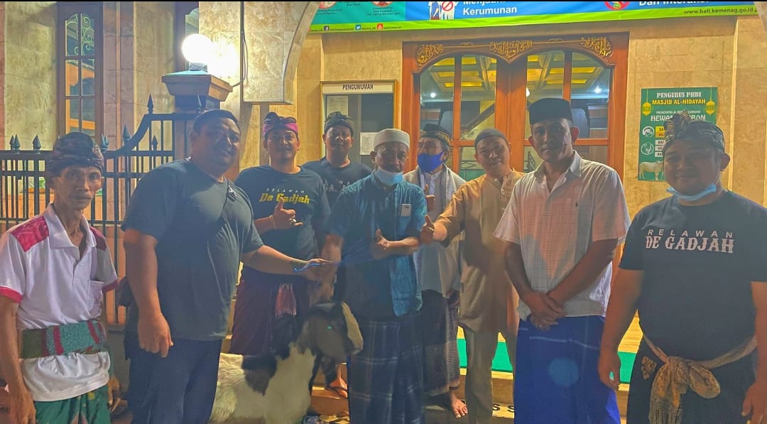 Bagi Puluhan Kambing di Hari Raya Iduladha, De Gadjah: Kami Rutin Setiap Tahun 