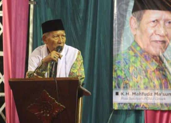 Warga Nahdliyin Berduka, Rois Syuriah PCNU Gresik KH. Mahfudz Ma'shum Wafat
