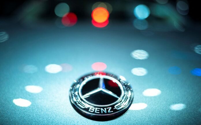 Mercedes-Benz dan Microsoft Berkolaborasi pada Platform Data Rantai Pasokan