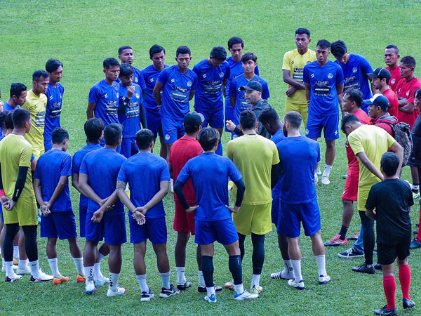 Meski Trauma, Arema FC Tetap Jalani Latihan