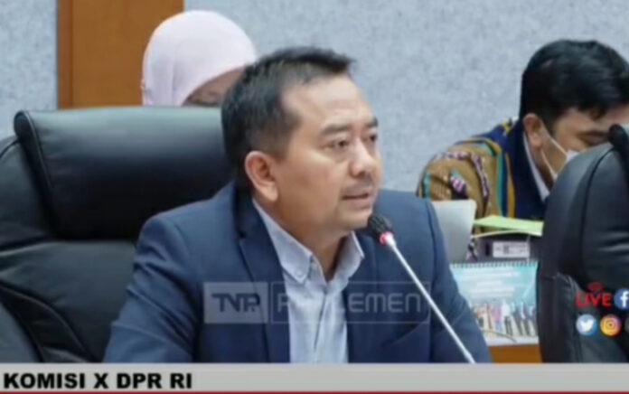 Komisi X Dorong Kemendikbud Ristek Pastikan Guru P1 Dapat Formasi PPPK