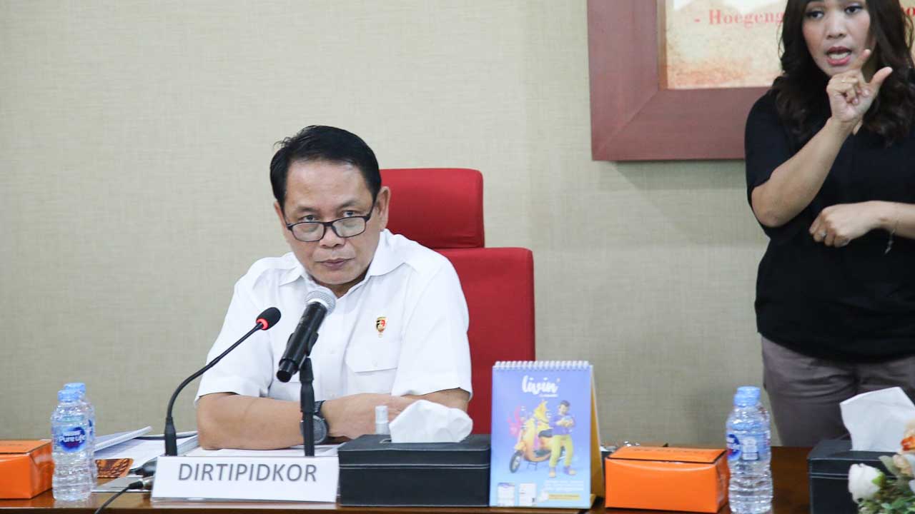 Bareskrim Sita Sejumlah Dokumen Dugaan Korupsi Jual Beli BBM Nontunai