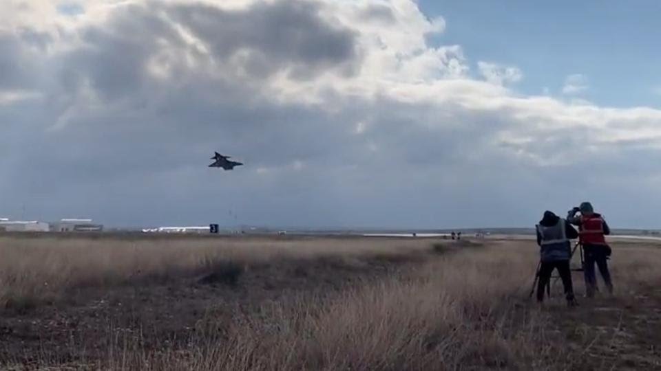 Pesawat Tempur Nirawak Turki Kizilelma Lakukan Penerbangan Perdana