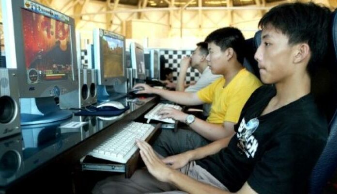 China Setujui 45 Video Game Asing pada Bulan Desember