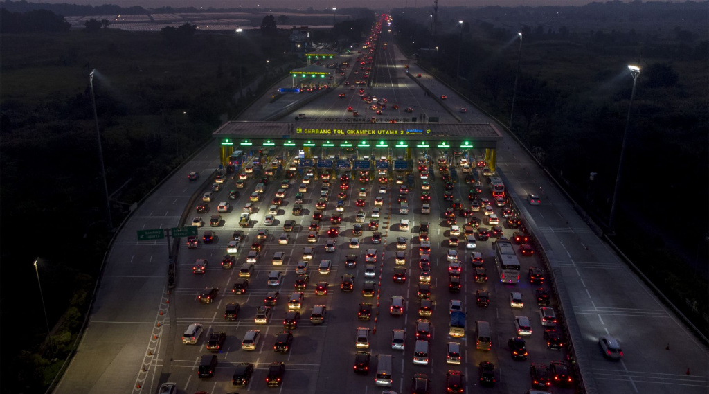 Prediksi Puncak Arus Mudik dan Balik Nataru Prediksi Puncak Arus Mudik dan Balik Nataru