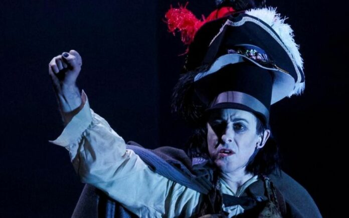 Aktor Alan Cumming Kembalikan Penghargaan OBE Karena 'Toksisitas Kerajaan'