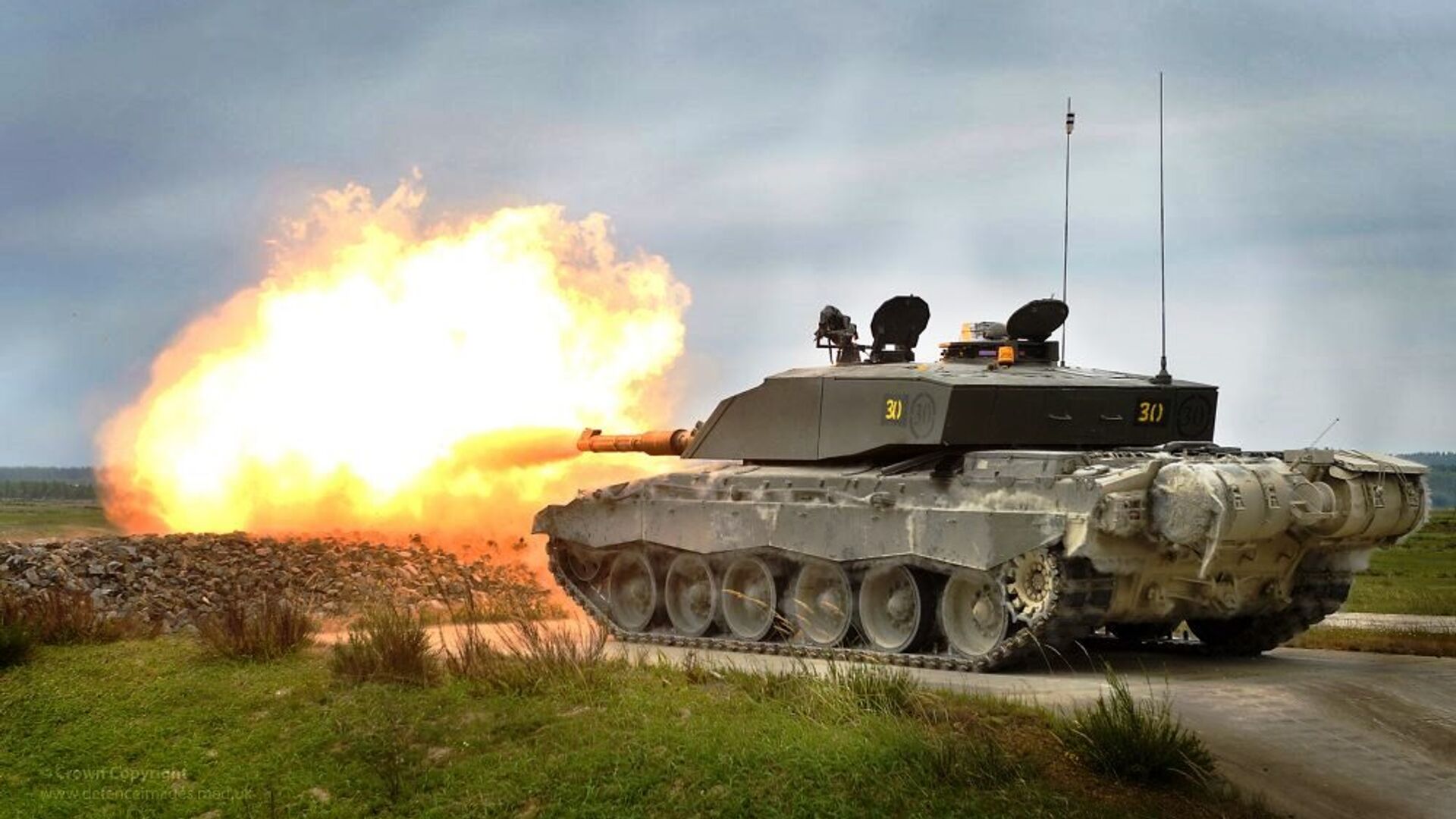 PM Inggris akan Kirimkan 12 Tank Challenger 2 ke Ukraina PM Inggris akan Kirimkan 12 Tank Challenger 2 ke Ukraina