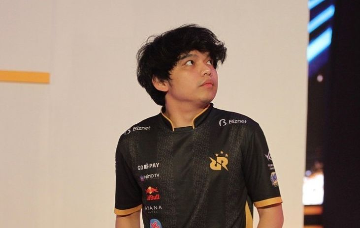 Coach Acil Resmi Mundur dari RRQ Hoshi