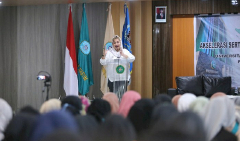 Tingkatkan Nilai Jual, Wali Kota Semarang Dorong Pelaku UMKM Urus Sertifikasi Halal Tingkatkan Nilai Jual, Wali Kota Semarang Dorong Pelaku UMKM Urus Sertifikasi Halal