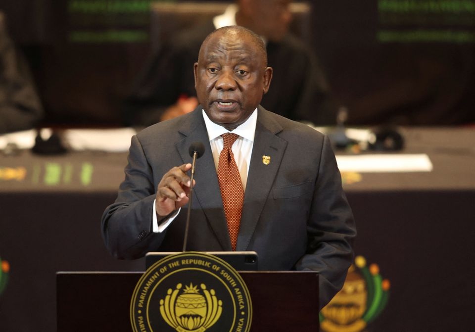 Presiden Afrika Selatan Cyril Ramaphosa berbicara dalam pidato kenegaraannya tahun 2023 di Cape Town, Afrika Selatan, 9 Februari 2023. Foto: Reuters/Esa Alexander/Pool.
