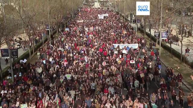 Madrid: 250.000 Orang Gelar Aksi Protes untuk Menuntut Perawatan Kesehatan yang Lebih Baik