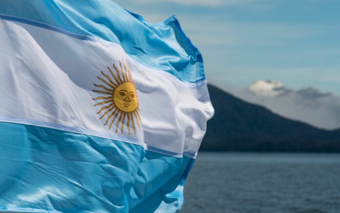 Kebakaran Jalur Pasokan Listrik, 20 Juta Orang Argentina Mengalami Pemadaman