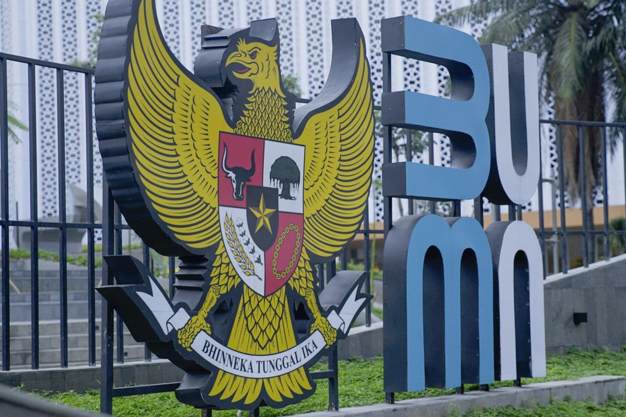 Presiden Jokowi Bubarkan BUMN