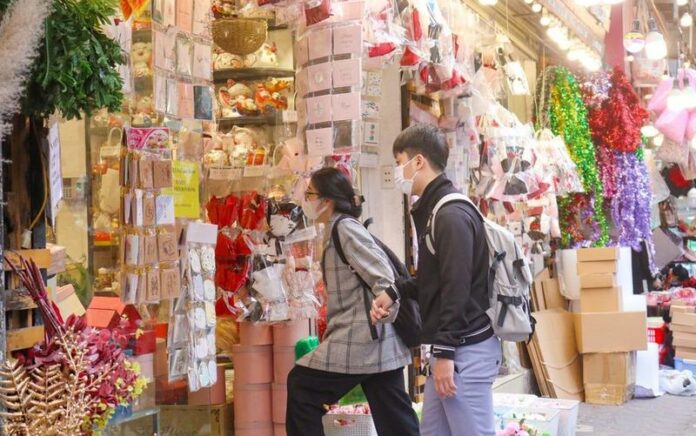 Vietnam Sambut Warga Negara Ke-100 Jutanya pada April 2023