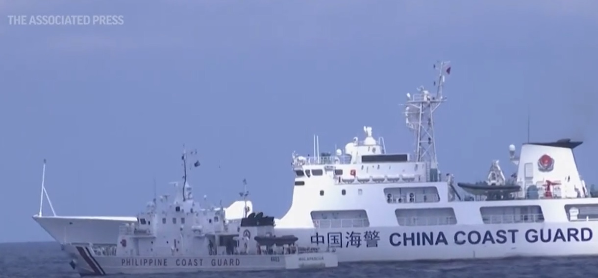 Filipina Laporkan Konfrontasi dengan China di Laut China Selatan Filipina Laporkan Konfrontasi dengan China di Laut China Selatan. Foto: AP News.