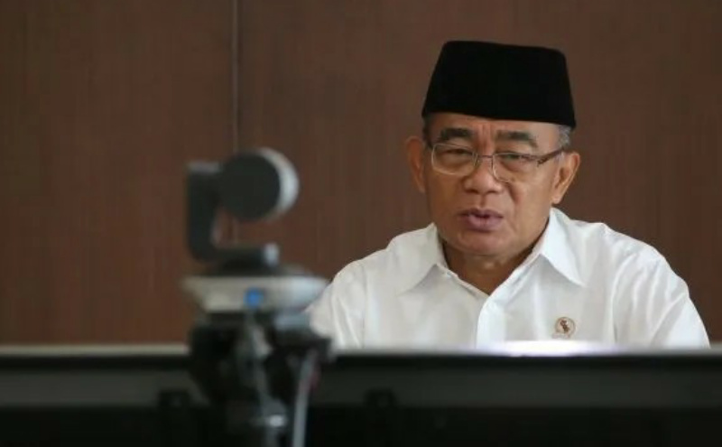 Menko PMK Buka Wacana Larang Naik Haji Lebih dari Sekali Menko PMK Buka Wacana Larang Naik Haji Lebih dari Sekali